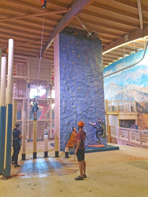 WD9-strairway-to-heaven-climbingwall-fall-protection